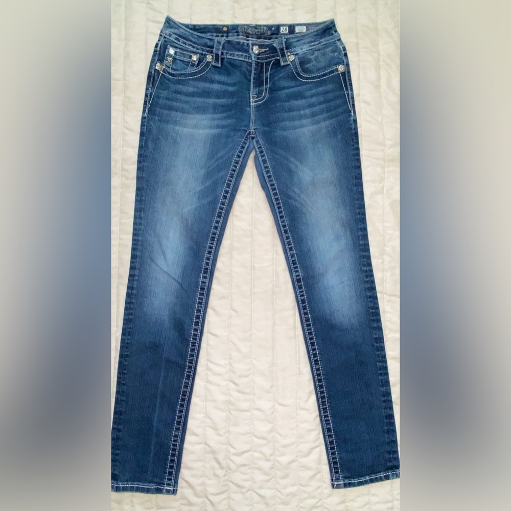 Miss Me Mid-Rise Women Skinny Jeans‼️Size 28 ‼️